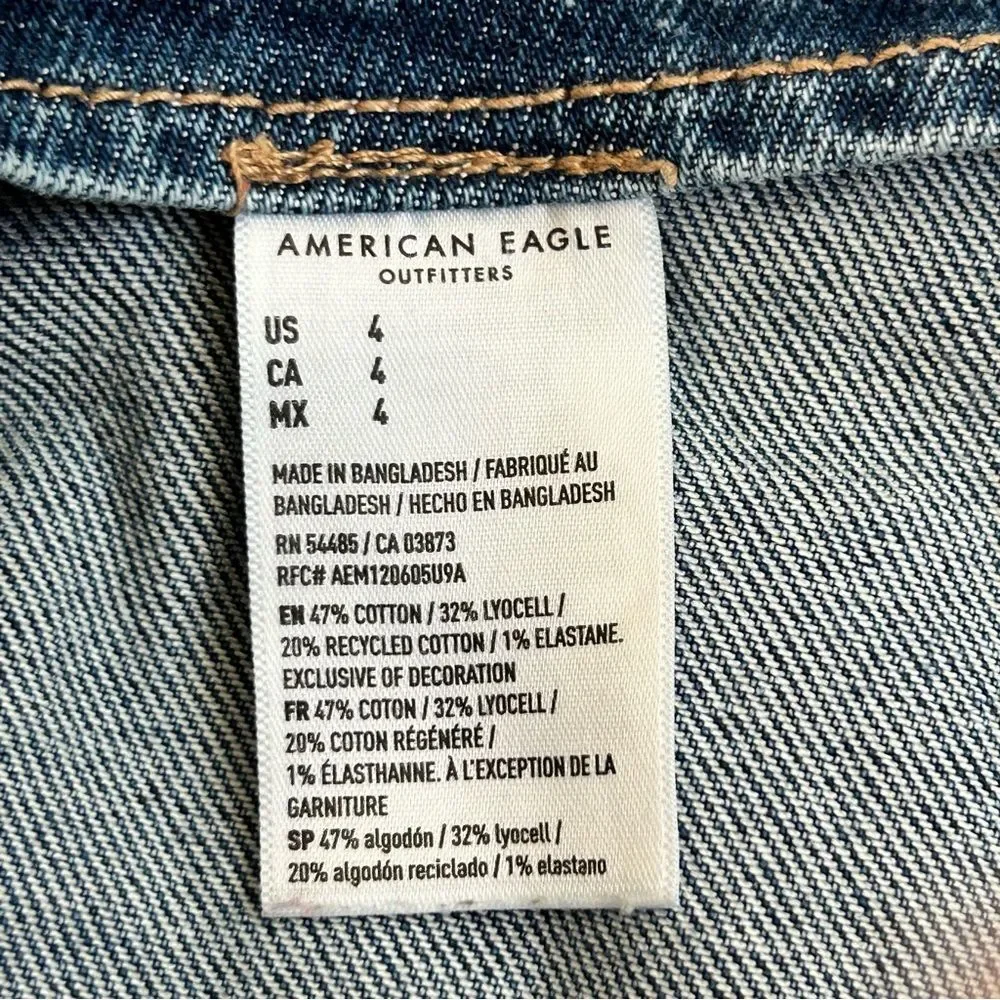 American Eagle low rise a-line asymmetrical denim Button-Front Mini Skirt size 4